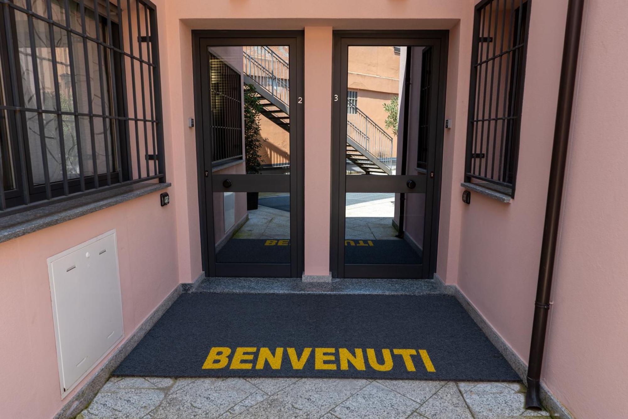 La Casa Sul Naviglio Di Debora Daire Milano Dış mekan fotoğraf
